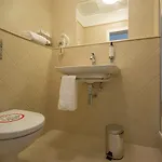 Rott Hotel