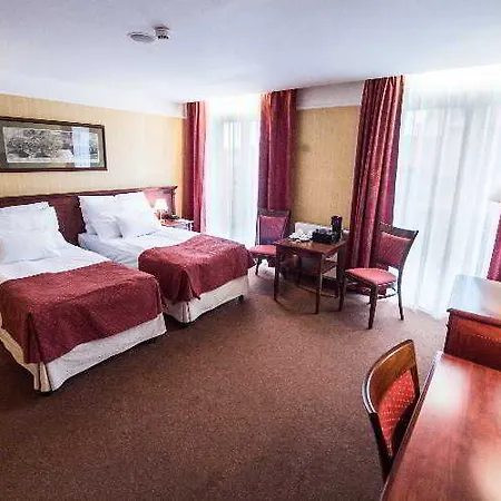 Rott Otel 4*