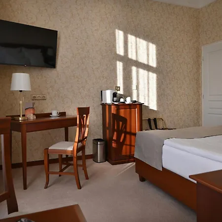 Rott Otel 4*